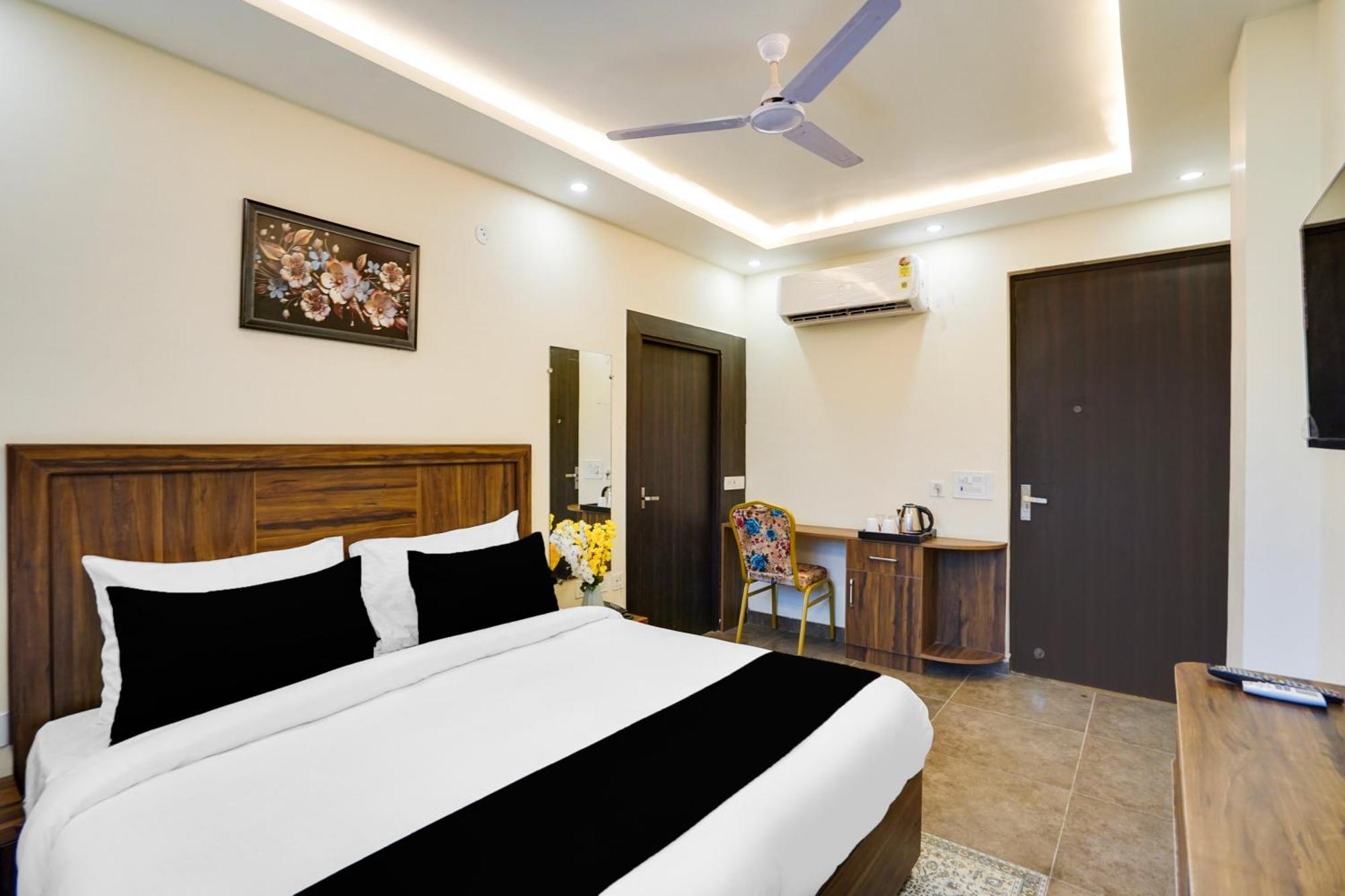 מלון גאזיאבאד Super Townhouse The Royal Casa מראה חיצוני תמונה